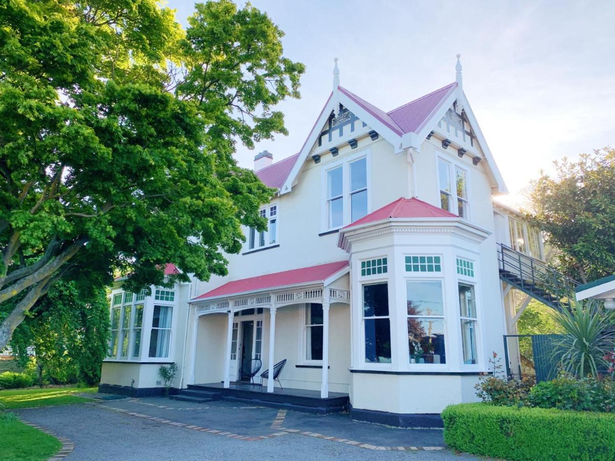 The Vicarage Boutique Bed And Breakfast Oamaru Exterior foto